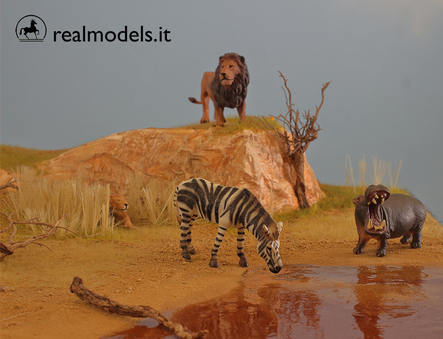 diorama espositore animali savana
